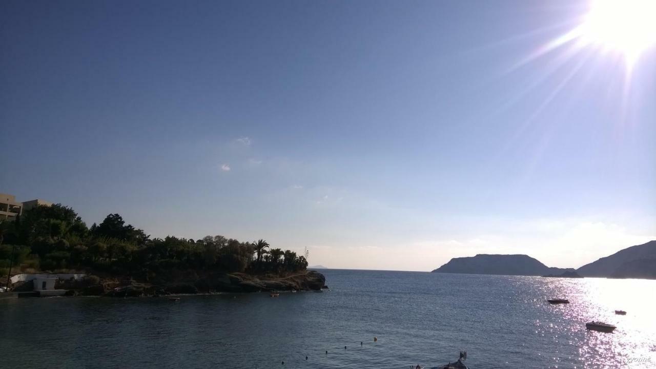Komissa΄S Beach House Agia Pelagia Eksteriør billede