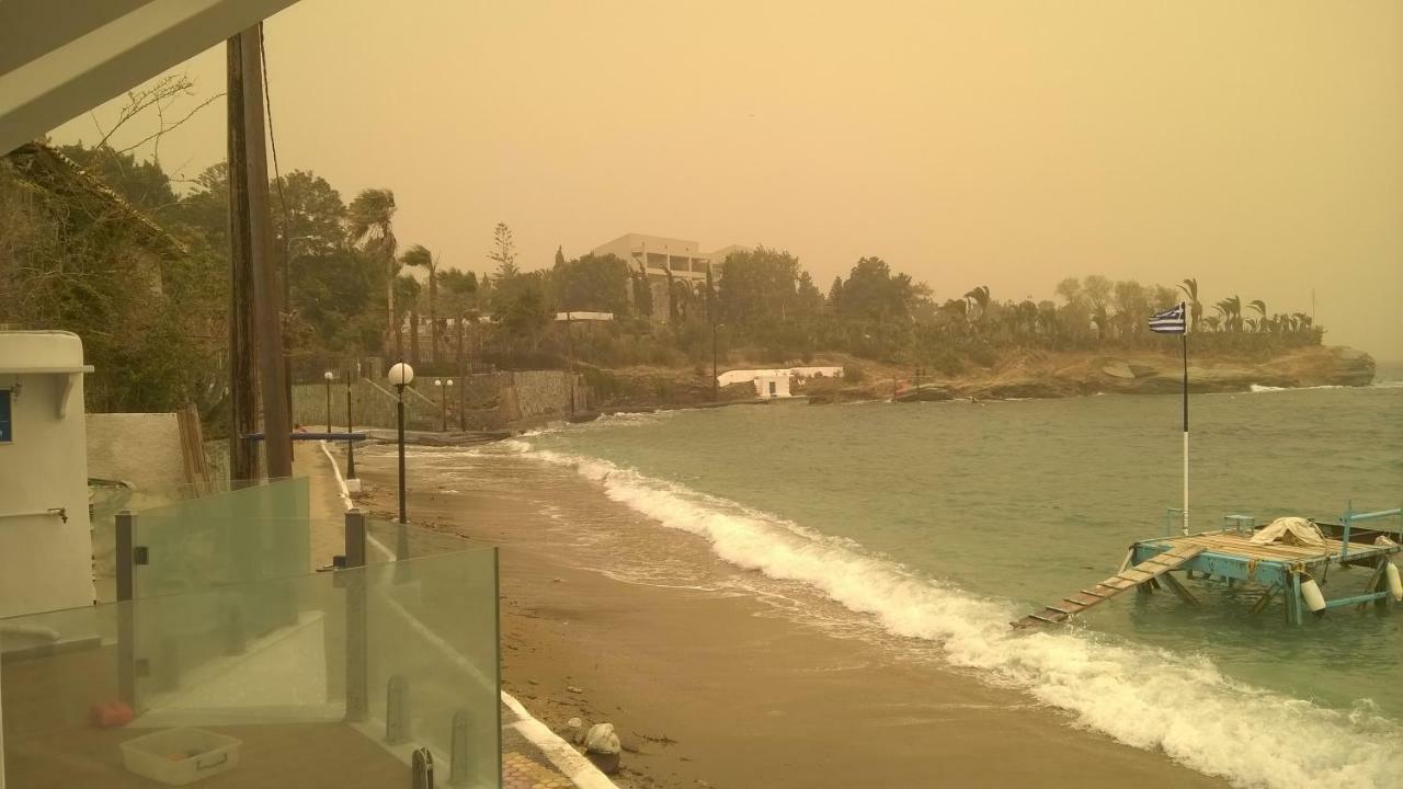 Komissa΄S Beach House Agia Pelagia Eksteriør billede