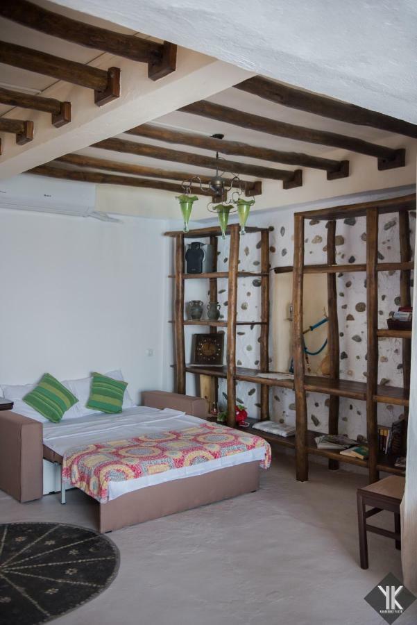 Komissa΄S Beach House Agia Pelagia Eksteriør billede