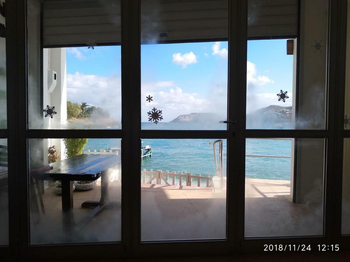 Komissa΄S Beach House Agia Pelagia Eksteriør billede